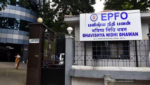 பி எப் பணம் உயர்வு.. தொழில் நிறுவனங்களுக்கு மத்திய அரசு முக்கிய உத்தரவு