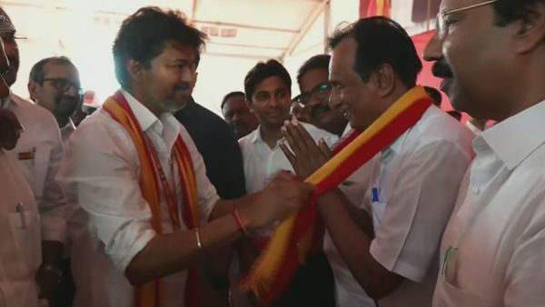 துண்டு போட்டு தூக்கிய விஜய்.. தவெகவில் இணைந்தார் அதிமுக முன்னாள் அமைச்சர் செம்மலை!