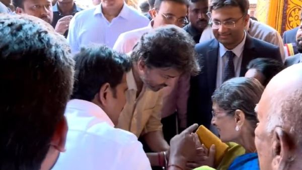 மீனாட்சியம்மன் கும்பாபிஷேகத்தில் பிடிஆர் தாயார் ஒதுக்கப்பட்ட சர்ச்சை.. இன்று காலில் விழுந்தார் விஜய்