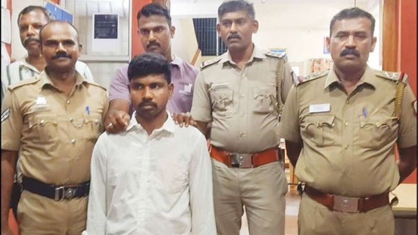 கன்னியாகுமரி லாட்ஜில் பெண்... போதையில் உறங்குவதாக கூறிய இளைஞர்.. கடைசியில் ட்விஸ்ட்