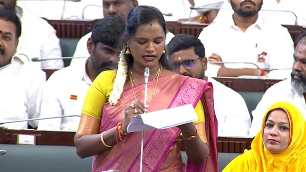 மொதல்ல இவங்ககிட்ட இருந்து தான் தமிழைக் காப்பாத்தனும்! என்னது காணீயான் பூங்குன்றானா? உளறிய MLA பல்லவி