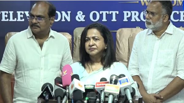 தட்டி கேட்க யாரும் இல்லன்னு நினைக்கிறாங்க! 3 பேர் மேல நடவடிக்கை எடுத்தால் தான் சரியாகும்! - ராதிகா
