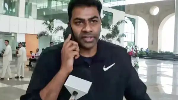 “அதிமுக ஒன்றிய செயலாளர்கள் எங்களை தொடர்புகொண்டு பேசி வருகின்றனர்”- குண்டை தூக்கி போட்ட ஆதவ் அர்ஜுனா!