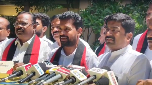 திமுகவில் இணைந்தார் திருப்பூர் கம்யூனிஸ்ட் எம்பி சுப்பராயனின் மகன் பாரதி!