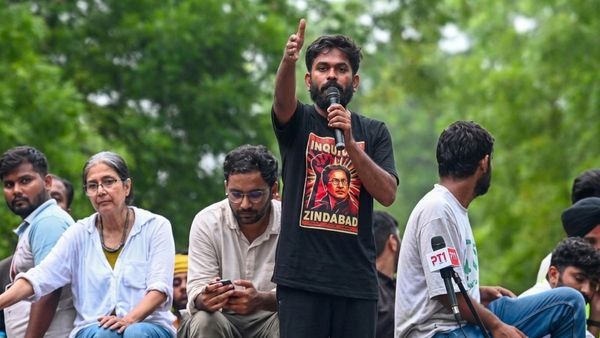 இரும்பு கோட்டையான டெல்லி.. கரப்பான்பூச்சி கட்சியினர் சாதாரணமாக நுழைய முடியாது.. டாப் 10 பாயிண்ட்