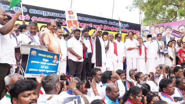 ஞானேஷ்குமாருக்கு எதிராக சென்னையில் இந்தியா கூட்டணி ஆர்ப்பாட்டம்.. முதல்முறையாக பங்கேற்ற தவெக!