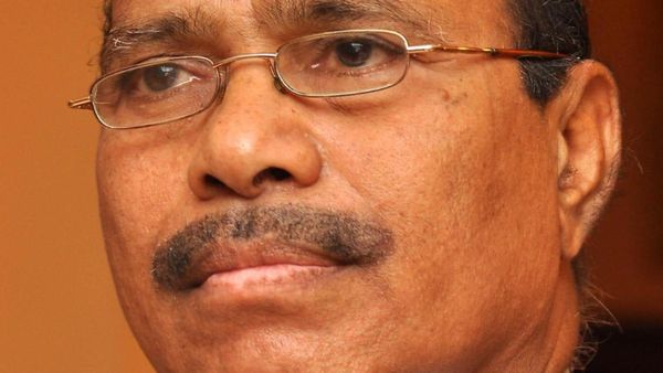 வீரமணி புழலில் ரகசியம்.. தொழிலதிபர் பிரகாஷ் சிக்கியது எப்படி? 3 வங்கி கணக்கில் ரூ. 24 கோடி முடக்கம்