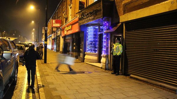 லண்டன் தாக்குதல்: 7 பேர் கைது; 6 வீடுகளில் சோதனை; 7 பேர் கவலைக்கிடம்