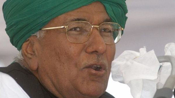 82 வயதில் சிறையில் இருந்தபடியே, 12ம் வகுப்பு `பாஸ்` செய்தார் சௌத்தாலா