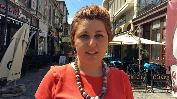 கேம்-கேர்ள்ஸ் - ரோமானியாவின் இணையவழிப் பாலியல் தொழில்: உள்ளே நடப்பது என்ன?