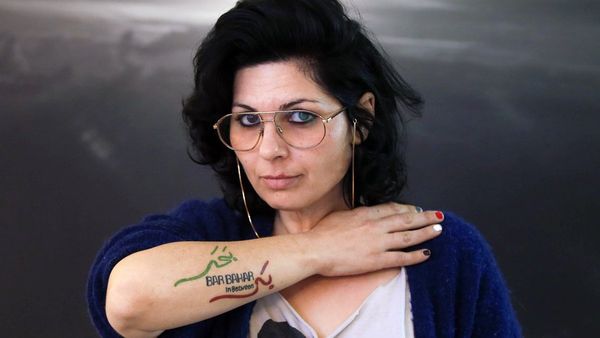 தனது முதல் திரைப்படத்துக்காக `பத்வா` விதிக்கப்பட்ட பெண் இயக்குநர்..!