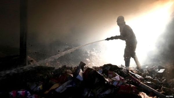 டெல்லி: தொழிற்சாலையில் ஏற்பட்ட தீ விபத்தில் 17 பேர் பலி