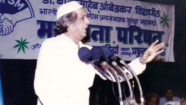 ஒரு காரை ஒருமுறைதான் பயன்படுத்துவாரா ஹாஜி மஸ்தான்?