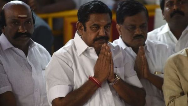 உலக கோப்பை துப்பாக்கிச் சுடுதலில் தங்கம் வென்று தடம் பதித்த மனு பாகர்