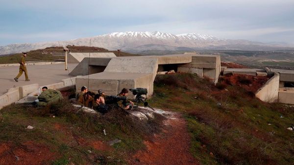 உலகப்பார்வை: 8000 ஸ்டார்பக்ஸ் கடைகளை மூடிவிட்டு இன பாகுபாடுக்கு எதிரான பயிற்சி