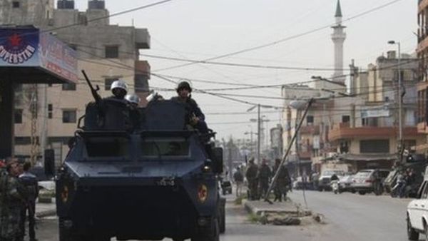 லிபியாவில் தொடரும் மோதல்கள் : சிறையிலிருந்து 400 கைதிகள் தப்பியோட்டம்