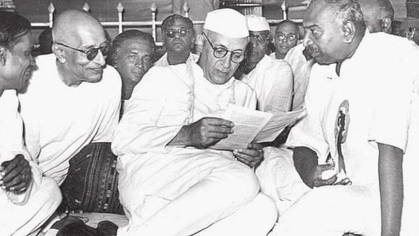 இந்திய அரசியலமைப்பு சட்டத்தின் முதல் திருத்தத்திற்கு காரணமான வழக்கு எது தெரியுமா?