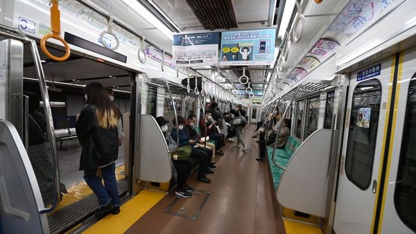 ஜப்பான் ரயில் ஓட்டுநர் தொடர்ந்த வழக்கு - ஒரு நிமிட தாமதத்துக்கு ஊதியத்தில் ரூ.37 பிடித்தம்