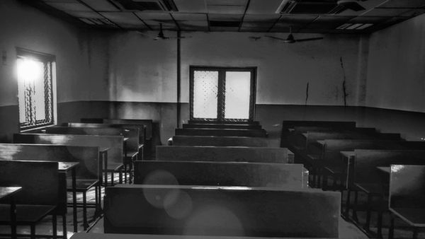 ரூ. 80 லட்சத்துக்கு விலைபோன எருமை - செல்ஃபிக்கு அலைமோதிய கூட்டம்