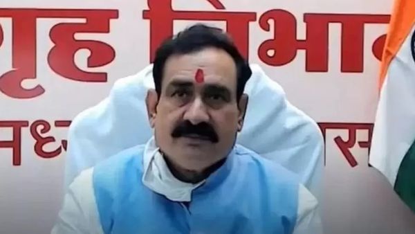 இந்தி நடிகை ஸ்வேதா திவாரி மீது விசாரணைக்கு உத்தரவிட்ட மத்திய பிரதேச பாஜக அமைச்சர் நரோத்தம் மிஸ்ரா