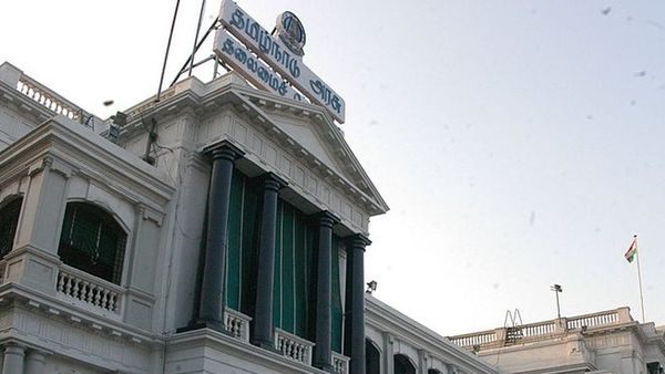 கச்சா எண்ணெய்‌ விலை உயர்வு இந்தியப்‌ பொருளாதாரத்தில்‌ தாக்கத்தை ஏற்படுத்தும்‌- நிதியமைச்சர் நிர்மலா சீதாராமன்