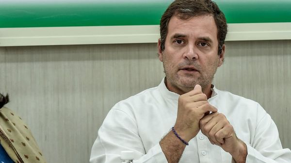 சைபர் குற்றம்: தெரியாத எண்ணிலிருந்து வந்த வாட்சப் வீடியோ கால் அழைப்பால் 55 ஆயிரம் ரூபாயை இழந்த இளைஞர்