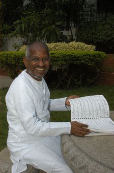 அம்பேத்கருடன் நரேந்திர மோதியை ஒப்பிட்ட இளையராஜா - வைரலாகும் கருத்துக்கள் - என்ன பேசினார்?