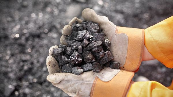 மீண்டும் அதிகரிக்கும் கொரோனா - 4வது அலையின் அறிகுறியா ? விஞ்ஞானிகள் தரும் விளக்கம்