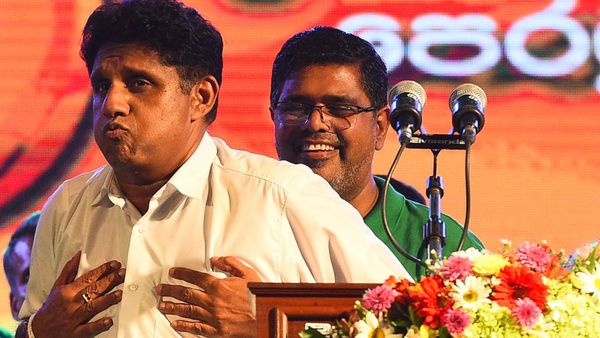 இலங்கை நெருக்கடி: கோட்டாபய, ரணில் இல்லாவிட்டால் அடுத்தடுத்த வாய்ப்புகள் என்ன?