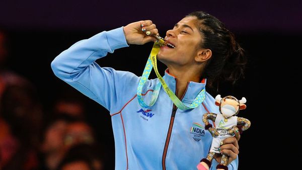 காமன்வெல்த் போட்டிகள்: இதற்கு முன் அதிக பதக்கங்களை இந்தியா பெறவில்லையா? பா.ஜ.க. சொல்வது உண்மையா?