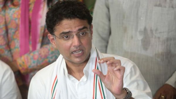 ராஜஸ்தான் காங்கிரஸில் குழப்பம், குடியரசு தலைவர் ஆட்சியை கோரும் பாஜக - என்ன நடக்கிறது?