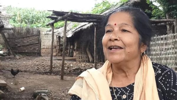 மத்திய பிரதேச பழங்குடிப் பெண்கள் பைக் மெக்கானிக் வேலை செய்வது ஏன்?