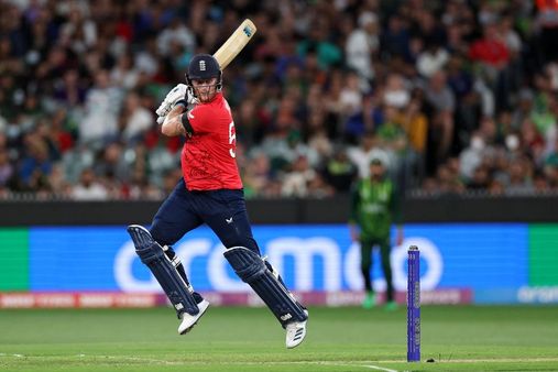 டி20 உலக கோப்பை: பாகிஸ்தானை தோற்கடித்து இங்கிலாந்து சாம்பியன்
