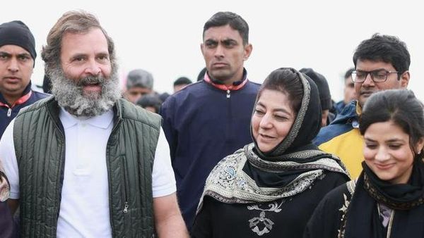 ராகுல் காந்தியின் பாரத்  ஜோடோ யாத்திரையில் பாதுகாப்பு குறைபாடு: அமித்ஷாவுக்கு காங்கிரஸ் கடிதம்