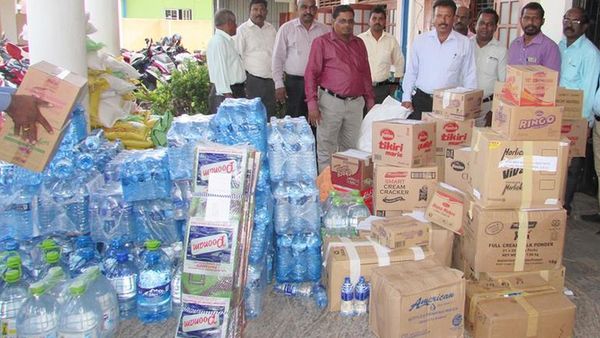 இலங்கை நிலச்சரிவு: பலி எண்ணிக்கையுடன் தோல் நோய் பரவும் அபாயம் இருப்பதாக அச்சம்