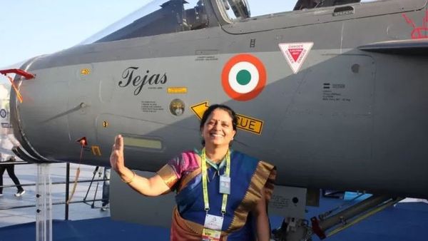 இந்தியா ரஷ்ய ஆயுதங்களை சார்ந்திருப்பது இனி அதன் பாதுகாப்புக்கு பிரச்னையா?