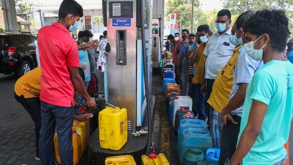 இலங்கை நெருக்கடி:முடிந்தவரை உதவிகளை வழங்குவோம் என ஜெய்சங்கர் உறுதியளித்தார் - இலங்கை எம்பி