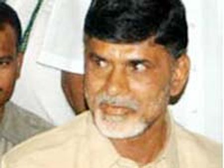 'చంద్ర' బాధలు
