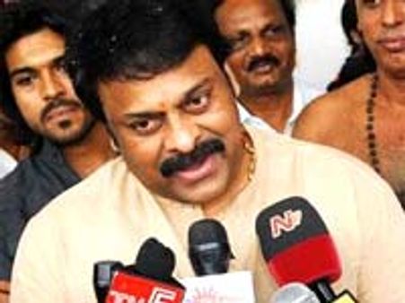 ప్రజారాజ్యానికి పెద్ద దెబ్బ?