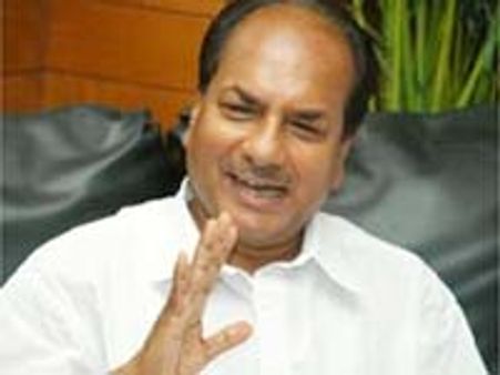 330 తీవ్రవాద సంస్థలుతో పాక్ : ఆంటోని