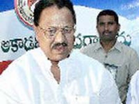 తెలంగాణా అంశం తేలాలి:కాంగ్రేస్ సీనియర్లు