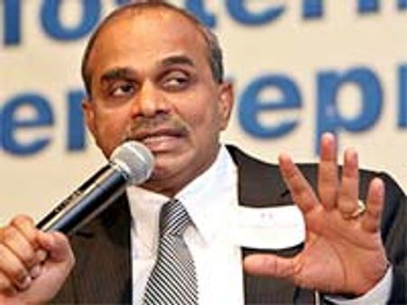 వైఎస్ కు సోనియా పిలుపు, దడ దడ!