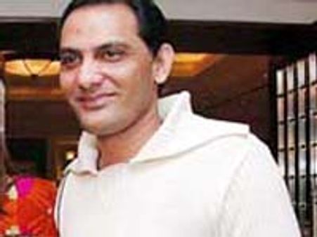 సిఎం ను కలిసిన అజరుద్దీన్