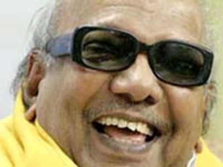 కేంద్రానికి కరుణానిధి మొట్టికాయ