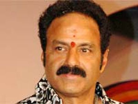 బాలకృష్ణకు 50 మంది సెక్యూరిటీ సిబ్బంది