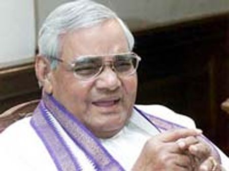 విషమంగా వాజ్‌పేయి ఆరోగ్యం