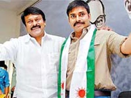 ప్రజారాజ్యానికి పవనే ప్రాణమా? 