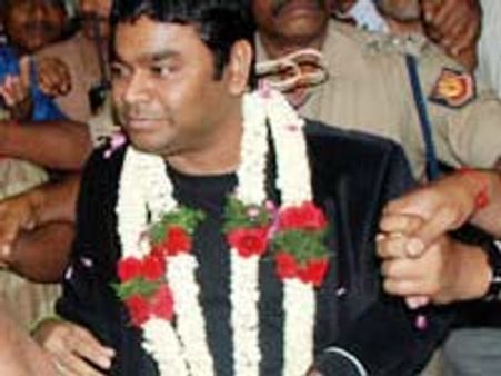 చెన్నైచేరిన రెహ్మాన్ కు జయహో