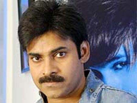 దాసరిపై పవన్ గన్?