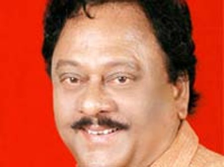 కృష్ణంరాజు నేడు కాంగ్రెస్ లోకి